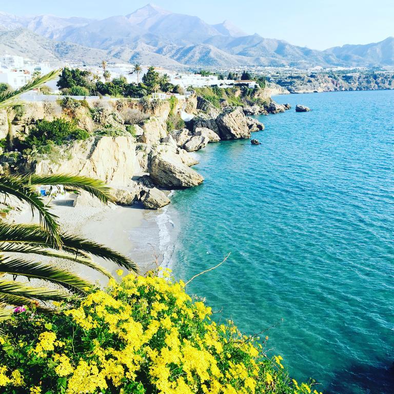 Axarquia Apartments Nerja Esterno foto